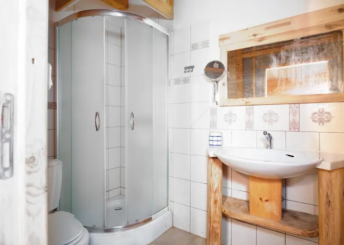 Wczasowisko مينزفوجة