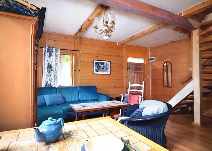 Wczasowisko بيت للعطل مينزفوجة